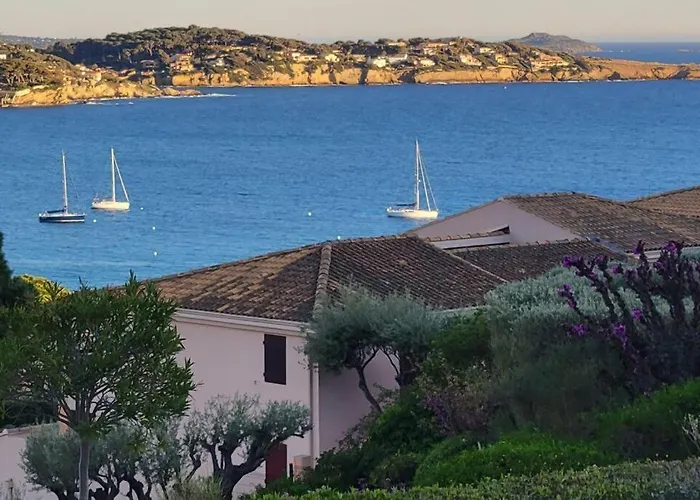 T2 Vue Mer Dans Residence Calme / T2 Sea View In A Quiet Residence