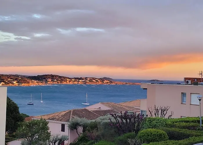 T2 Vue Mer Dans Residence Calme / T2 Sea View In A Quiet Residence